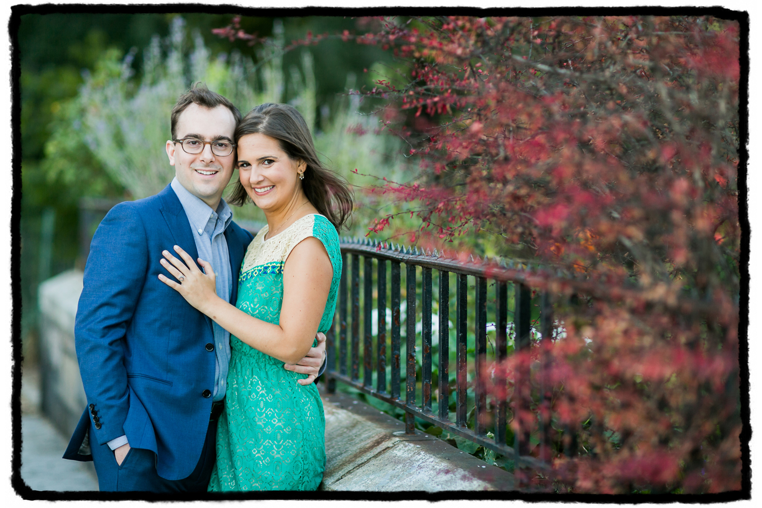 Engagement Portraits: Sarah & Jeff in a waterside park in Yorkville, Upper East Side.